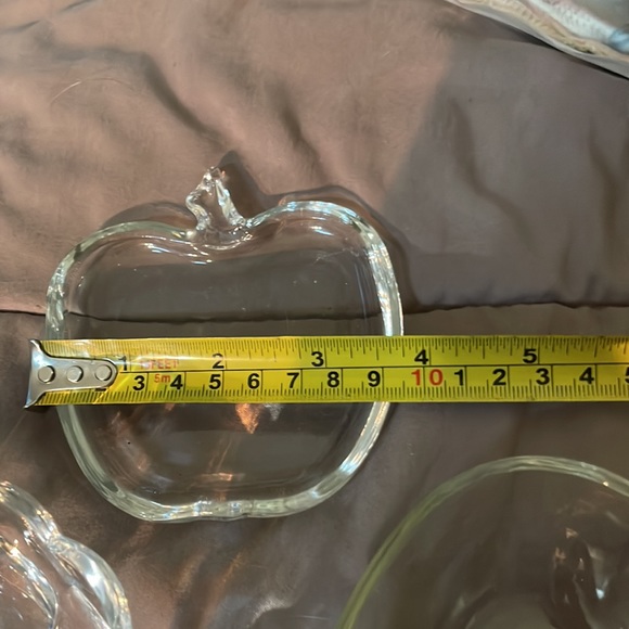 Bundle of 3 fruit Glass dishes/ trinket dishes/nut or candy dishes vinta… - Picture 9 of 9